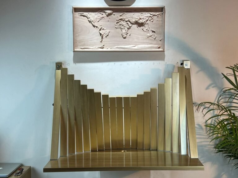 AAA Wall Flow Desk Golden Color (4)