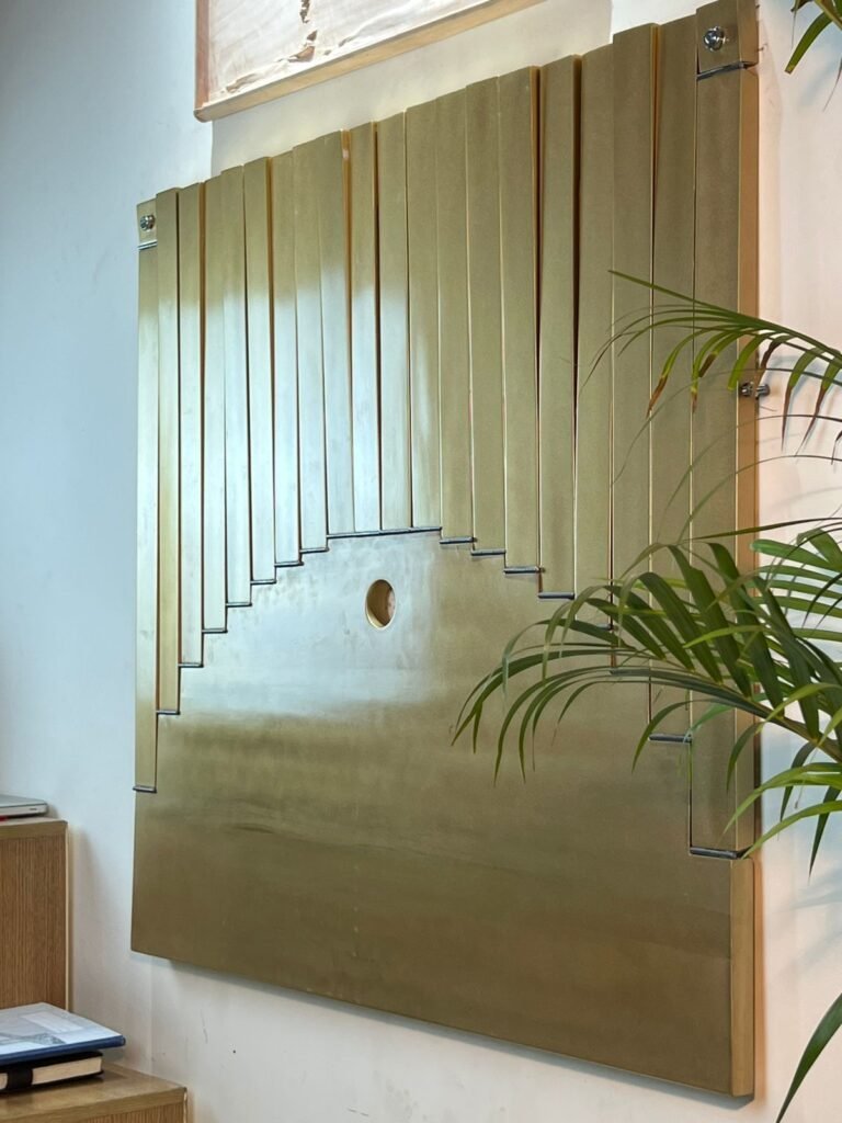 AAA Wall Flow Desk Golden Color